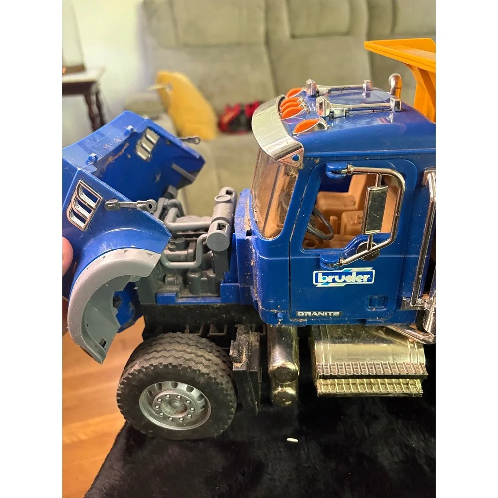 Bruder Mack Granite Dump Truck Blue Yellow Construction Toy Vehicle 02815